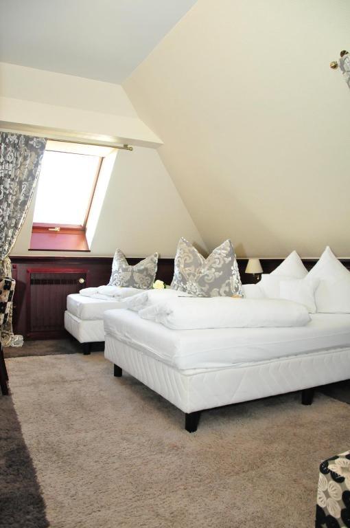 Bialy Dwor Bed & Breakfast Kwidzyn Room photo